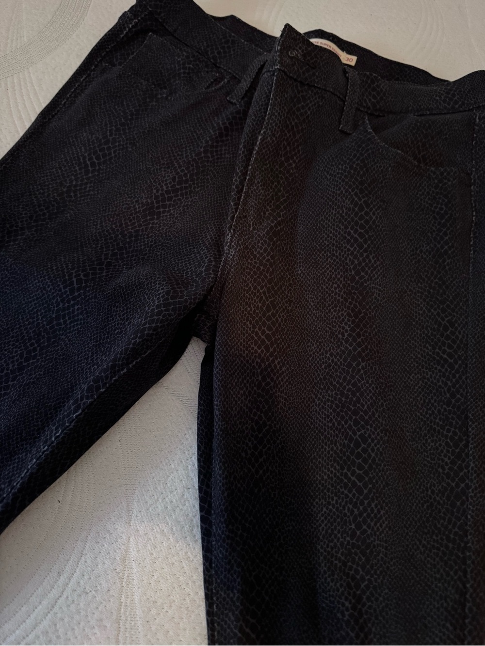Black Snake-Embossed Levi’s Pants
